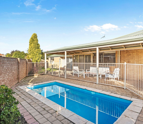 Beautiful Home Away From Home, Hillarys